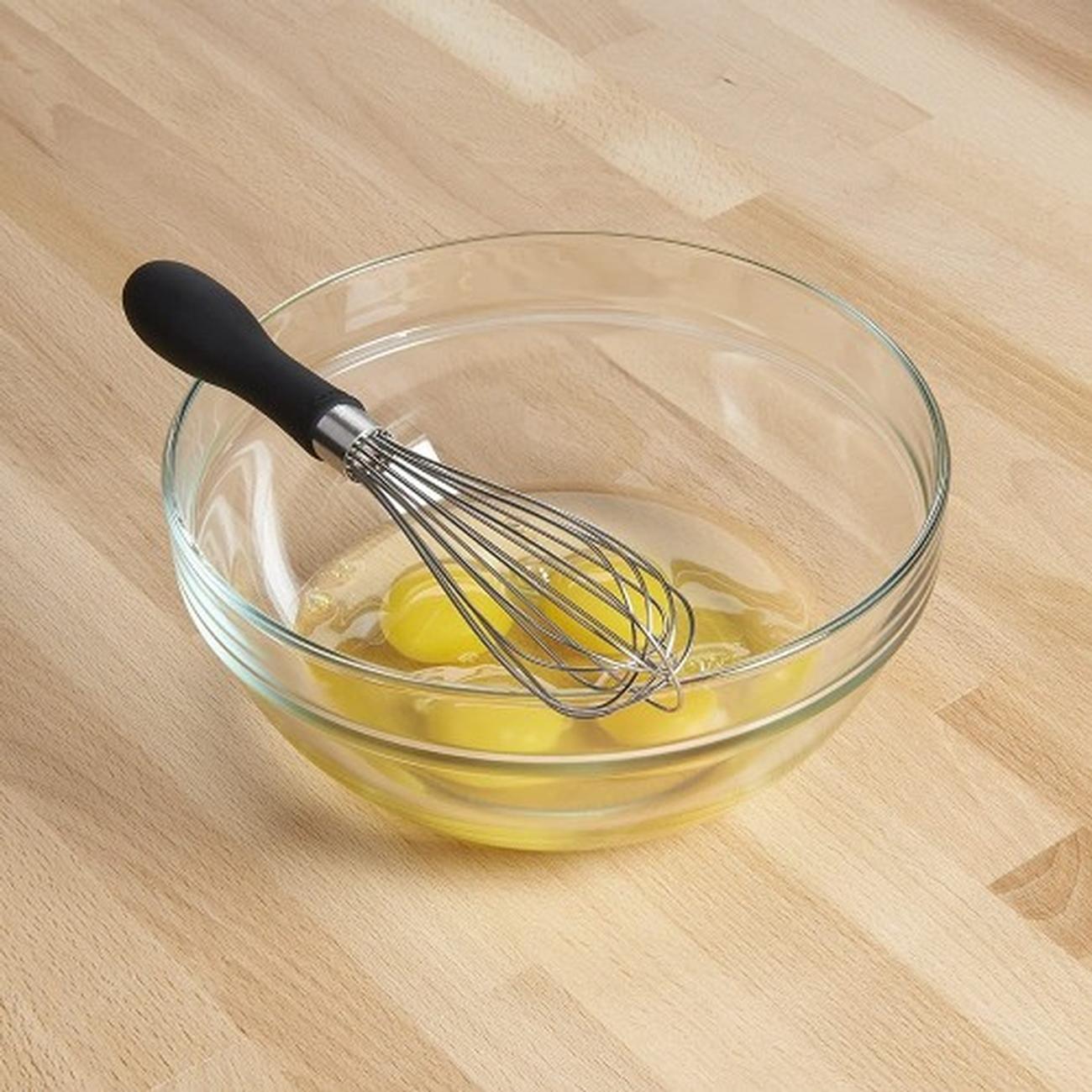 oxo-small-kitchen-whisk-9-inch-good-grips - OXO Good Grips Balloon Whisk 9in