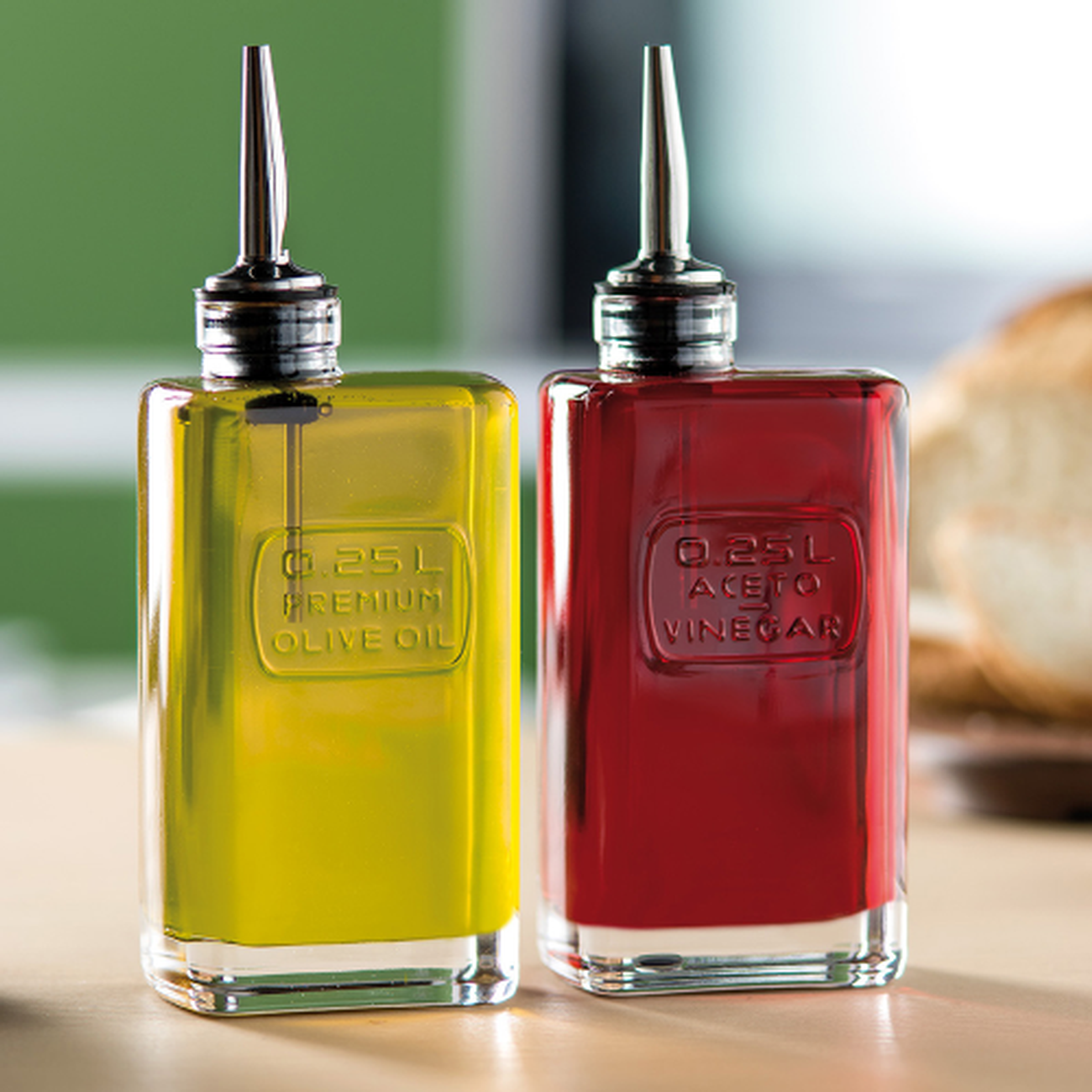 luigi-bormioli-optima-olive-oil-bottle-with-pourer-250ml - Luigi Bormioli Optima Premium Olive Oil Bottle with Pourer 0.25L
