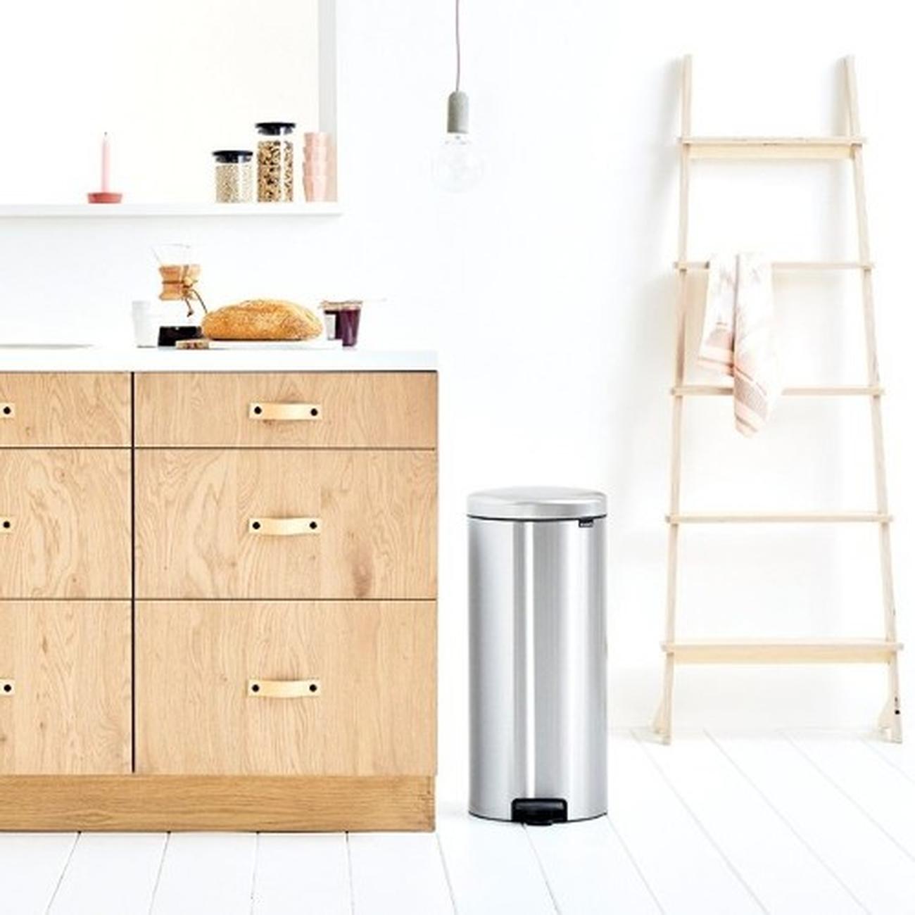 brabantia-pedal-bin-new-icon-30L-matt-steel - Brabantia NewIcon Pedal Bin 30L Matt Steel