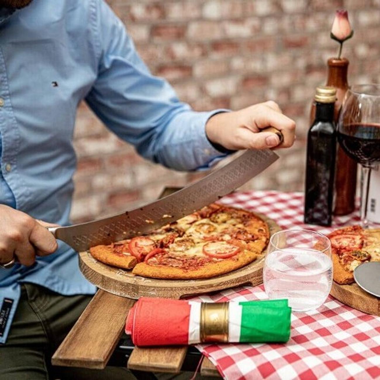 boska-pizza-and-cheese-knife-oslo - Boska Pizza & Cheese Knife Oslo