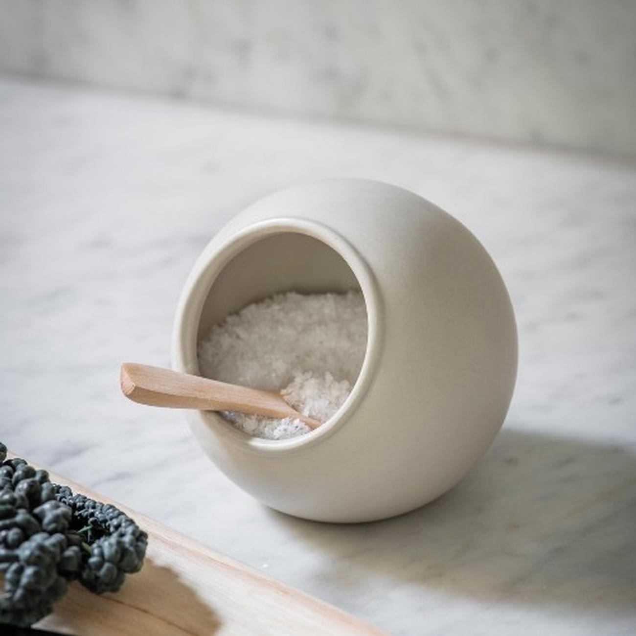 garden-trading-salt-pig-ceramic - Garden Trading Ceramic Salt Cellar