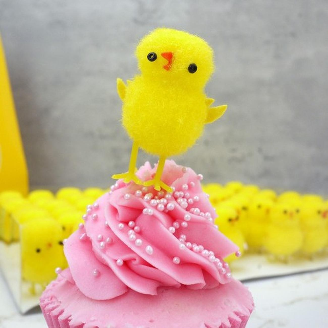 Easter-decoration-small-yellow-chick-32mm-cake-topper - Little Yellow Chick 32mm