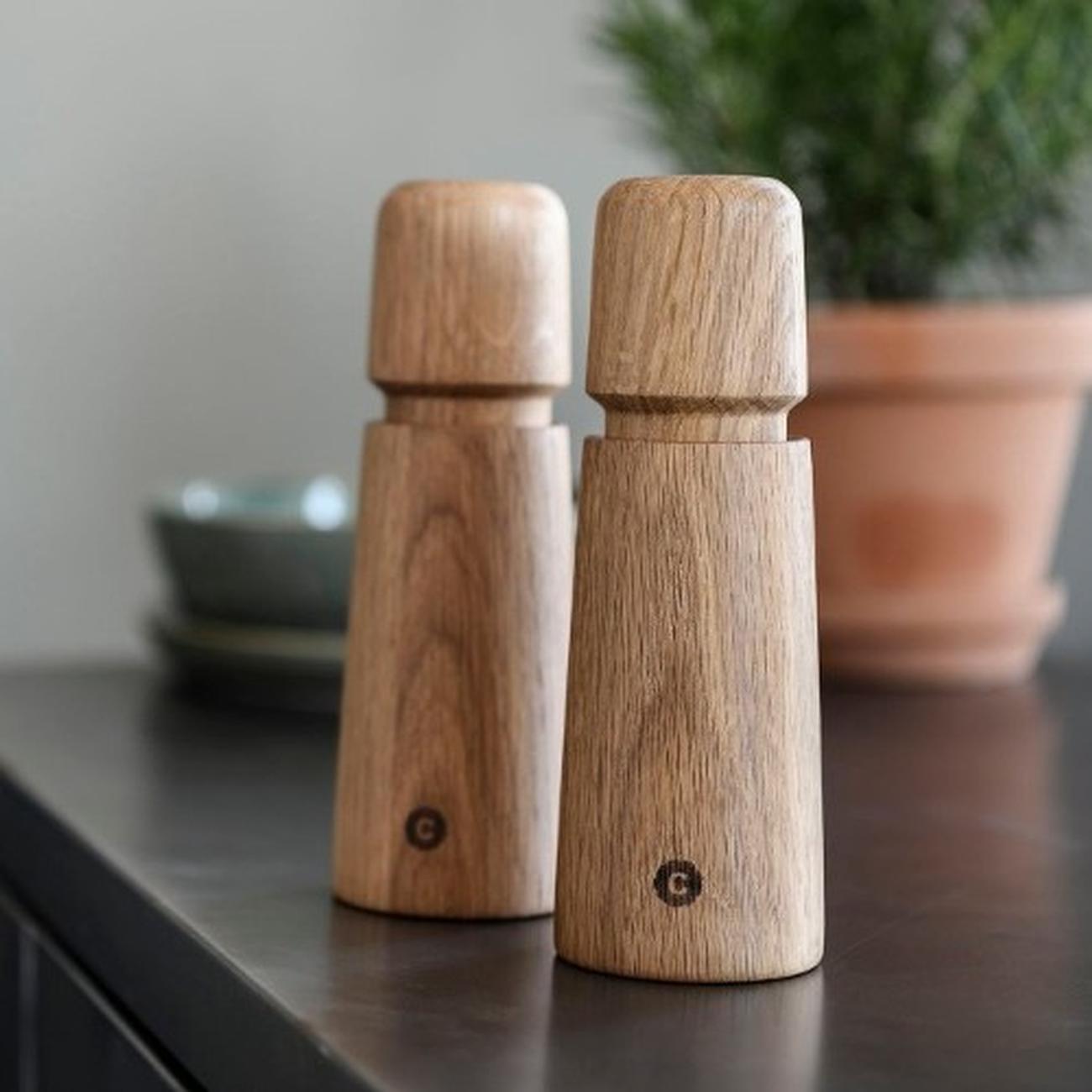 crushgrind-stockholm-grinder-17cm-oak - CrushGrind Stockholm Grinder Oak 17cm