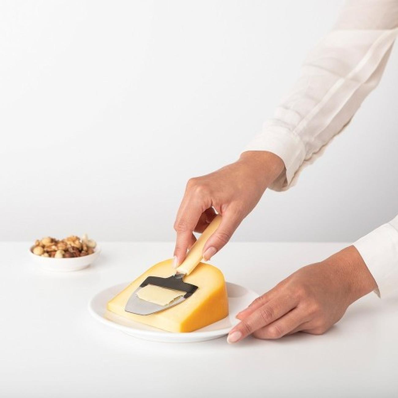 brabantia-tasty-cheese-slicer-vanilla-yellow - Brabantia TASTY Cheese Slicer Vanilla Yellow