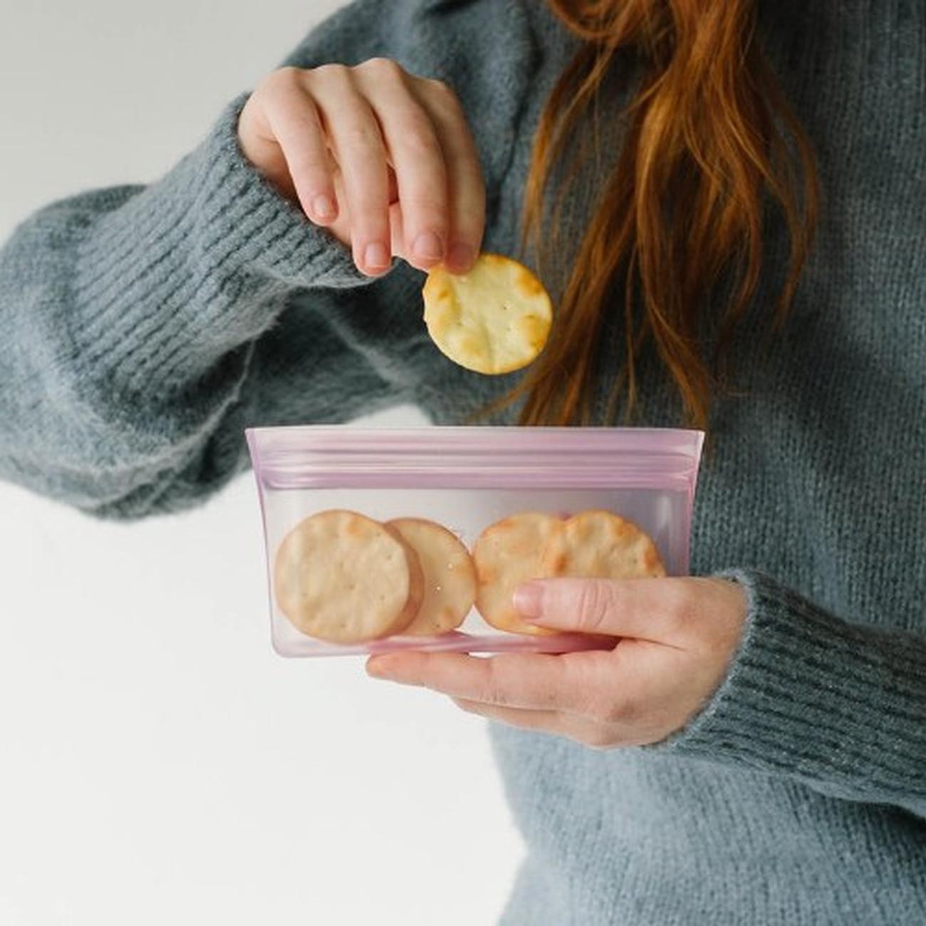 zip-top-silicone-snack-bag-lavender-reusable-food-storage - Zip Top Reusable Silicone Bag Lavender