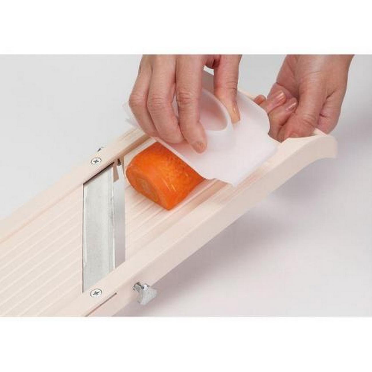 benriner-japanese-mandoline-slicer-9.5cm - Benriner Japanese Mandoline Slicer 9.5cm