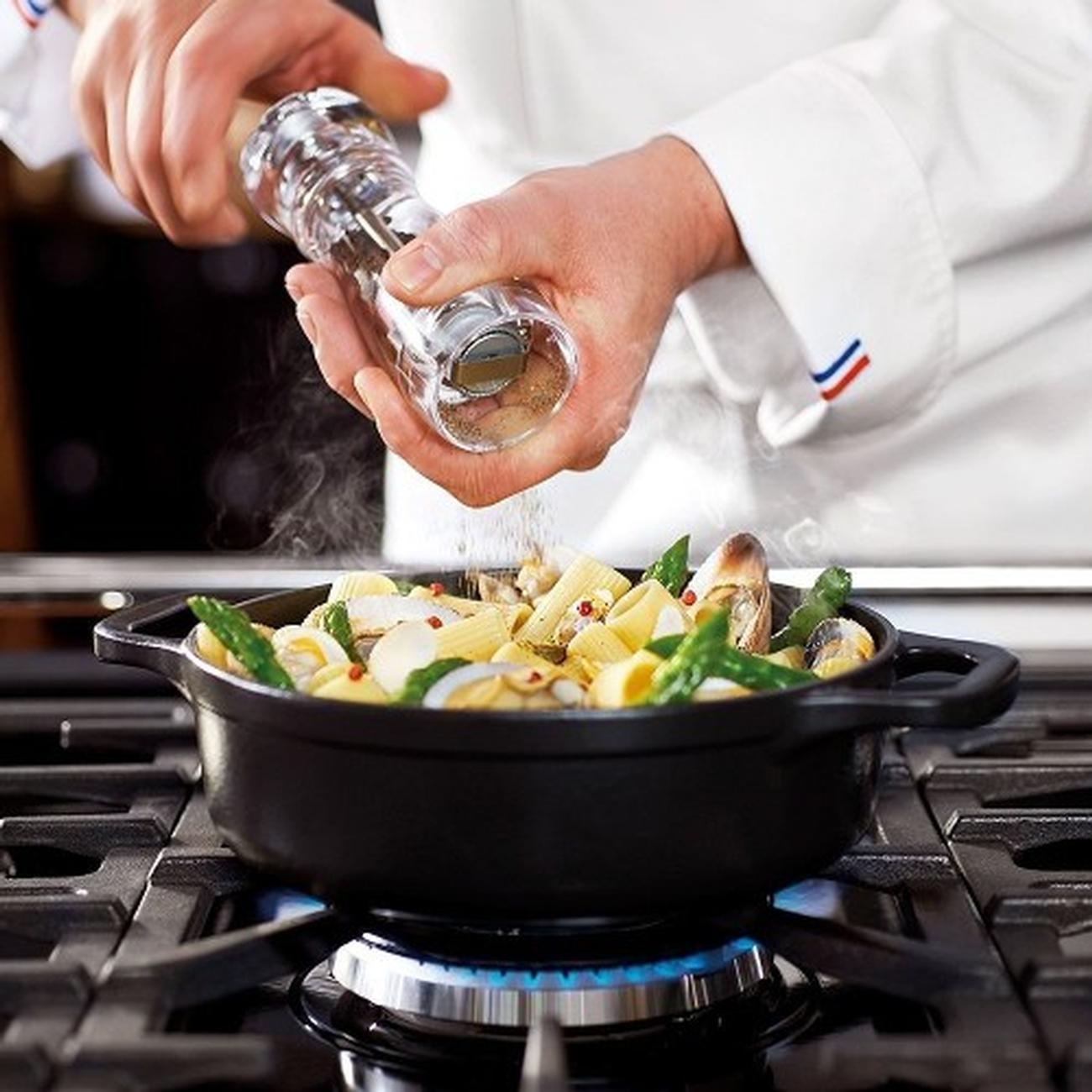 chasseaur-casserole-shallow-round-24cm-blackmatte-casserole - Chasseur Shallow Round Casserole 24cm-MatteBlack