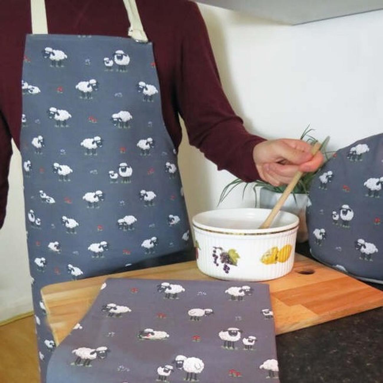 fluffy-flock-cotton-sheep-apron - Fluffy Flock Cotton Sheep Apron