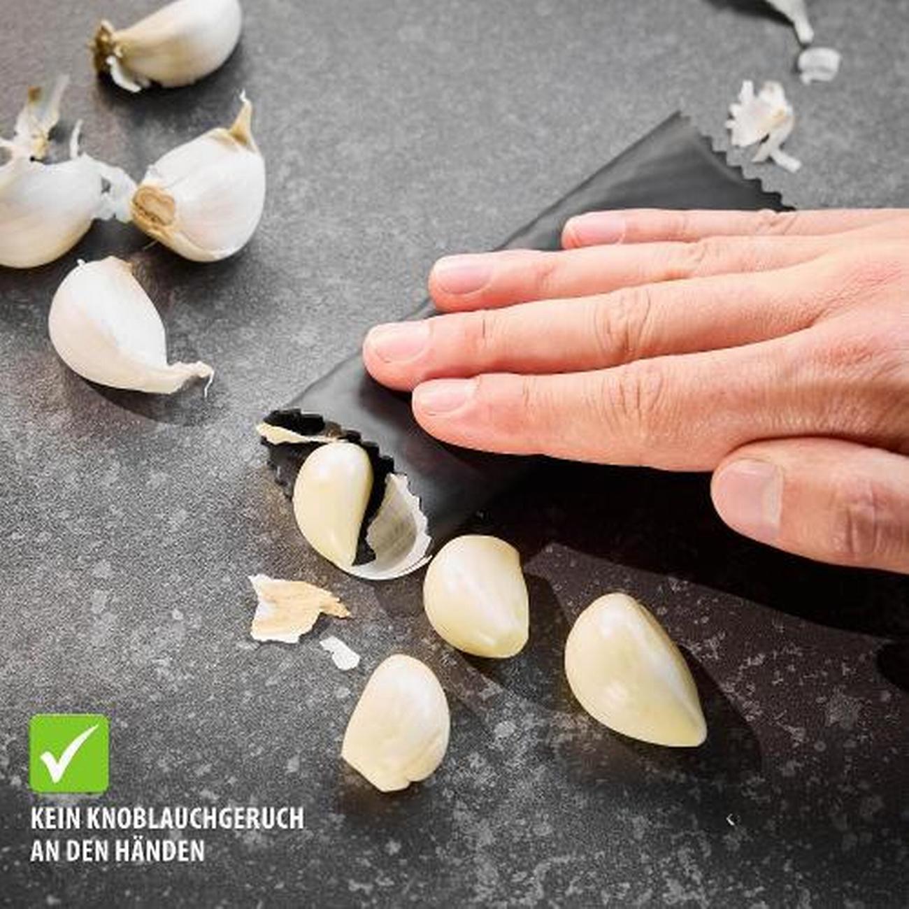 gefu-garlic-peeler-tubio - Gefu Garlic Peeler TUBIO