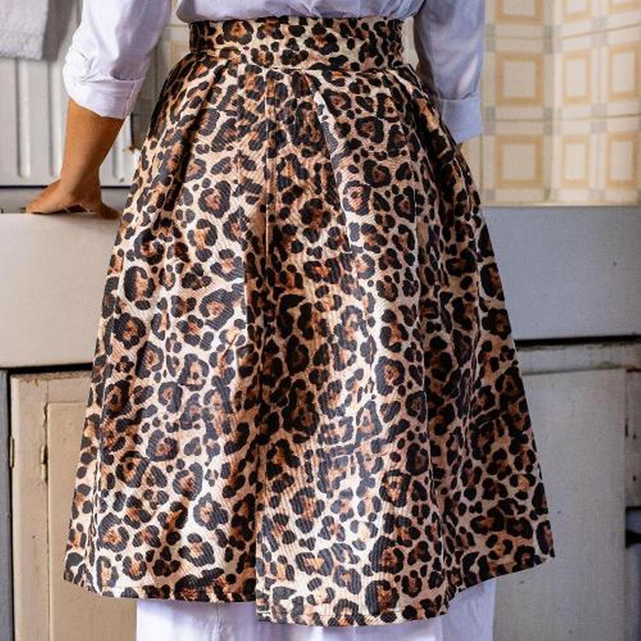 gilda-apron-leopard-print - Gilda Apron Leopard Print