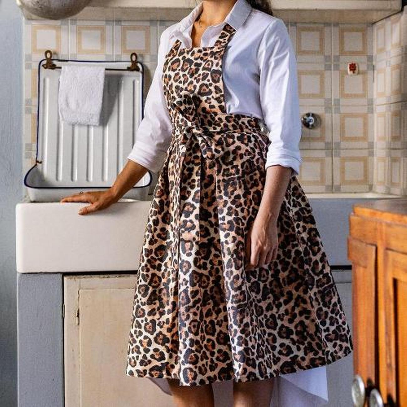 gilda-apron-leopard-print - Gilda Apron Leopard Print