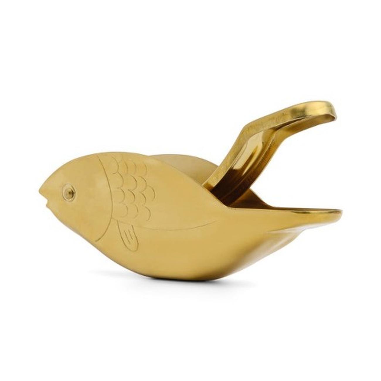 heres-how-stevie-fish-citrus-juicer - Here's How Stevie Fish Citrus Juicer