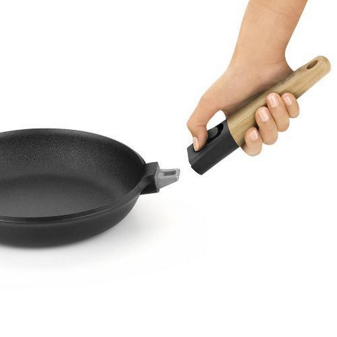 isogona-market-frying-pan-26cm - Isogona Market Frying Pan 26cm