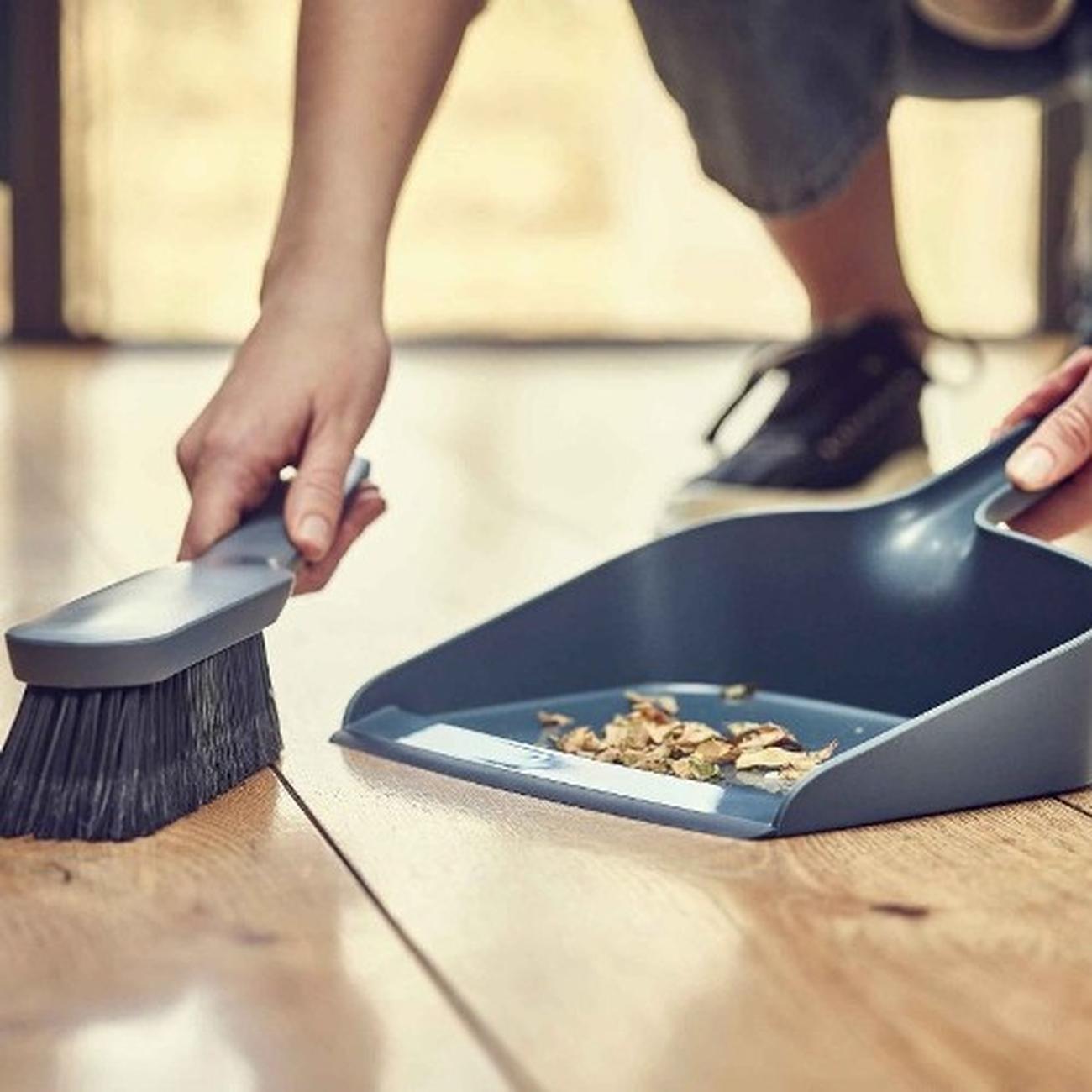 jj-cleanstore-dustpan-brush-blue - Joseph Joseph CleanStore Blue Wall-mounted Dustpan & Brush