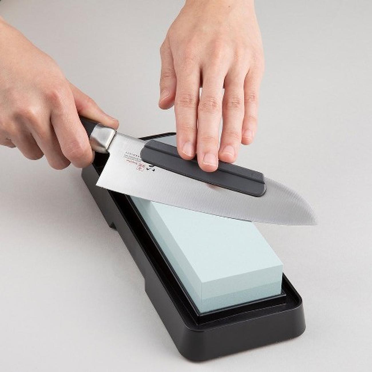kai-nylon-symmetrical-sharpening-aid - Kai Nylon Symmetrical Sharpening Aid