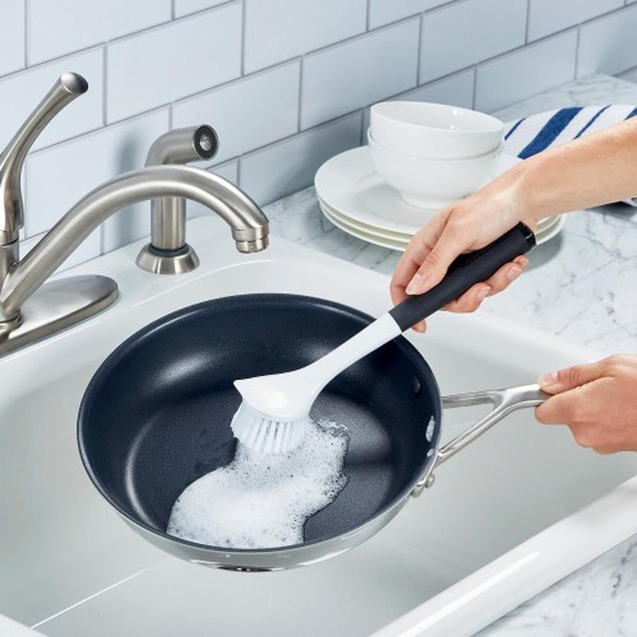 kitchen-aid-two-piece-cleaning-brush-set-so - KitchenAid 2-Piece Cleaning Brush Set