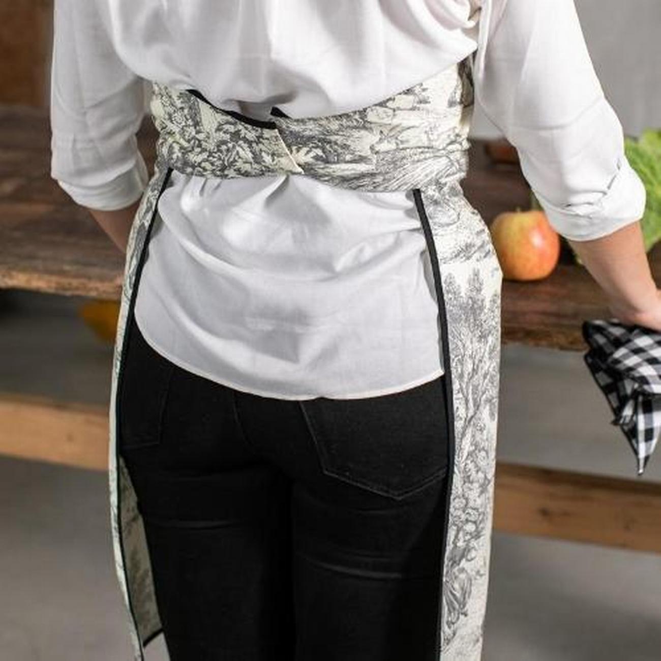 la-gradisca-apron-black-toile-de-jouy - La Gradisca Apron Black Toile de Jouy