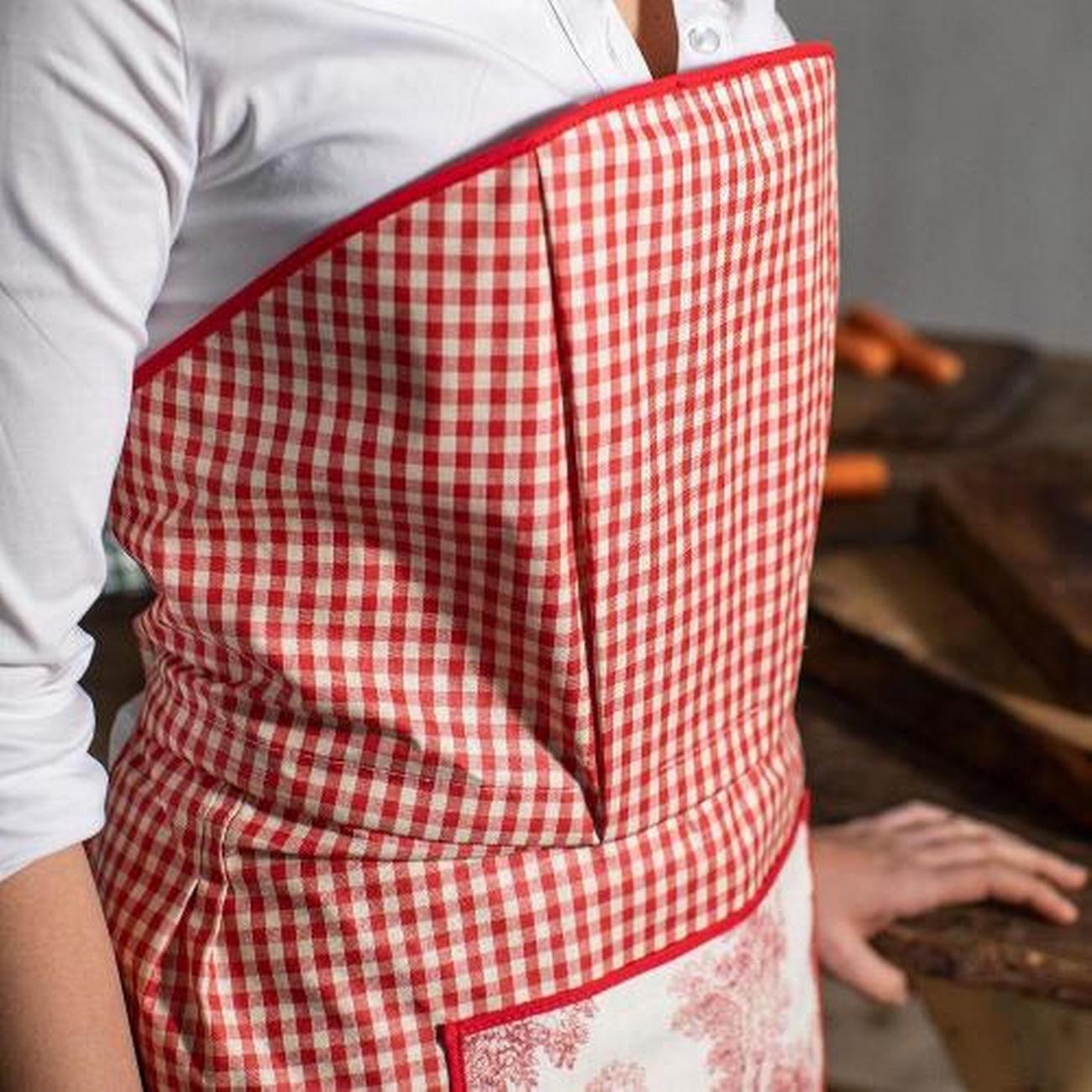 la-gradisca-apron-red-gingham - La Gradisca Apron Red Gingham