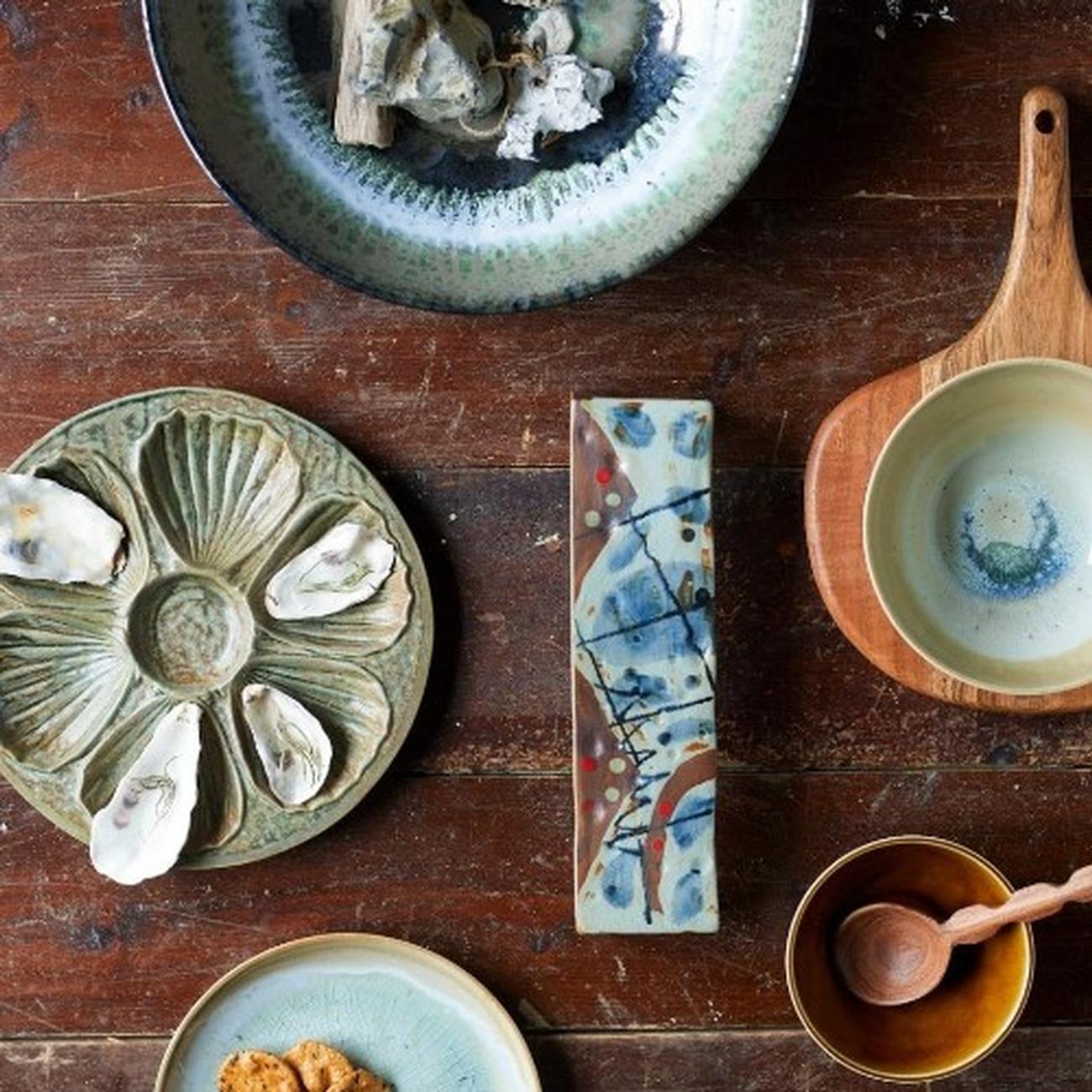 lois-tray-brown-stoneware - Lois Tray Brown Stoneware