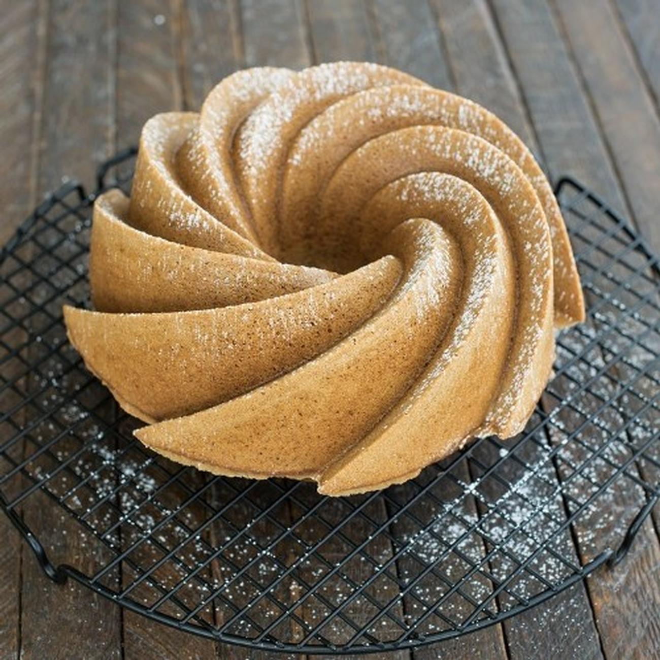 nordic-ware-heritage-bundt-pan - Nordic Ware Silver Heritage Bundt- Pan