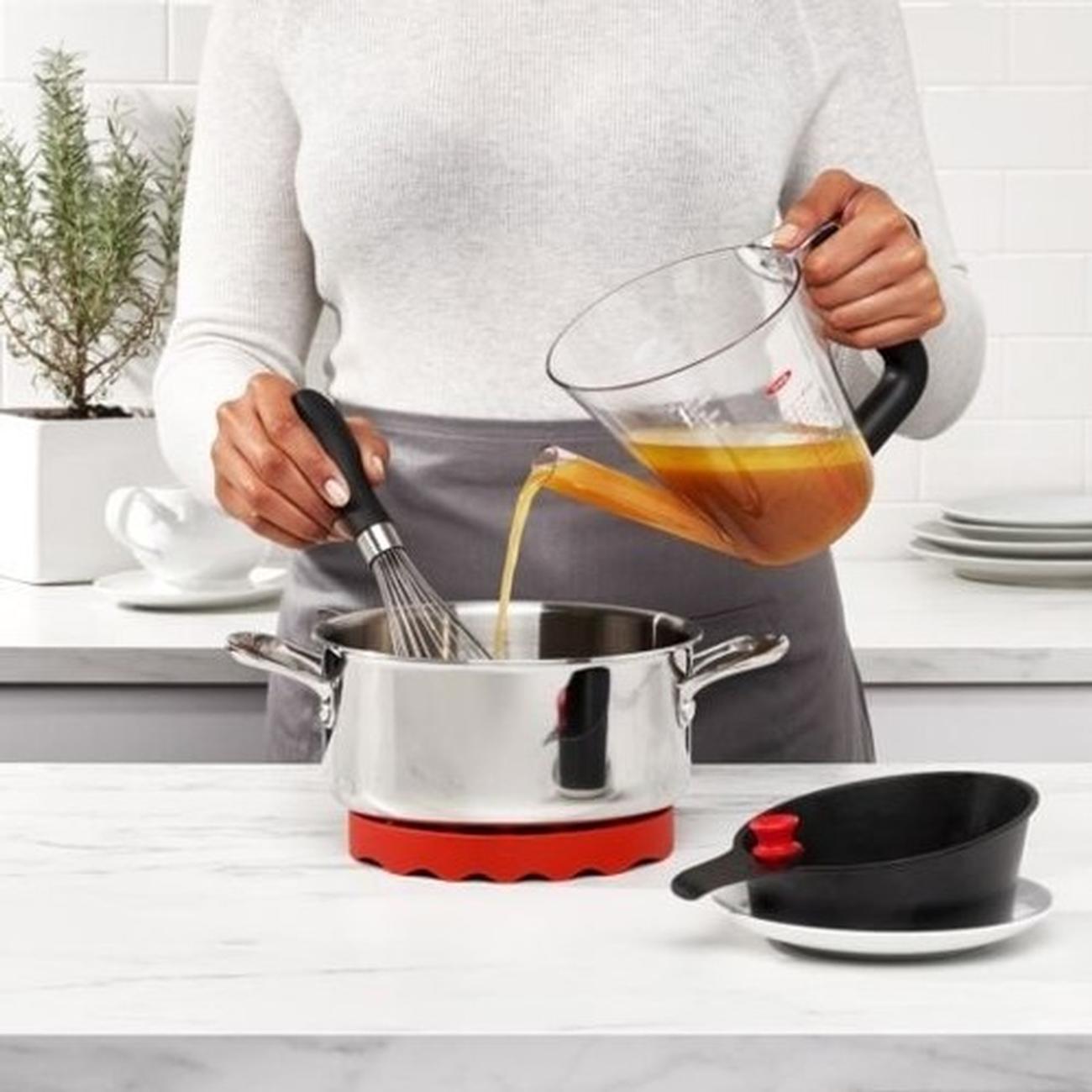 oxo-good-grips-gravy-separator-1litre - OXO Good Grips Fat Separator 4 Cups