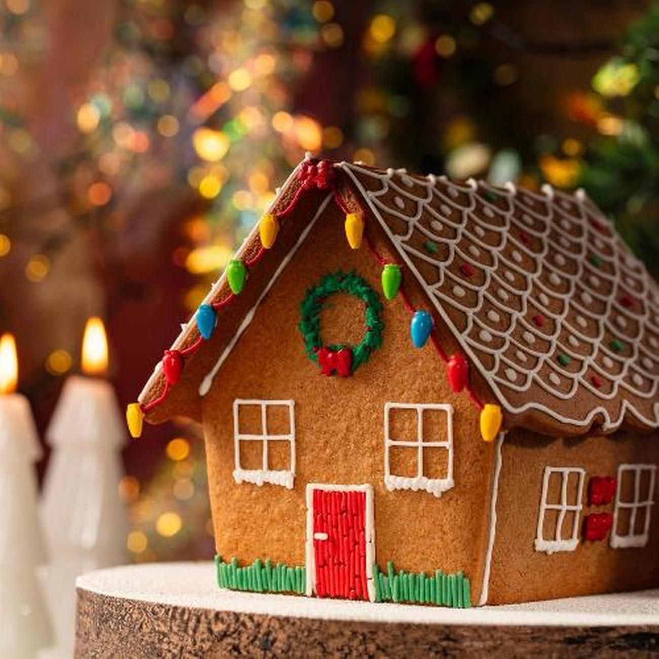 pme-christmas-gingerbread-house-decorating-set - PME Christmas Gingerbread House Decorating Set