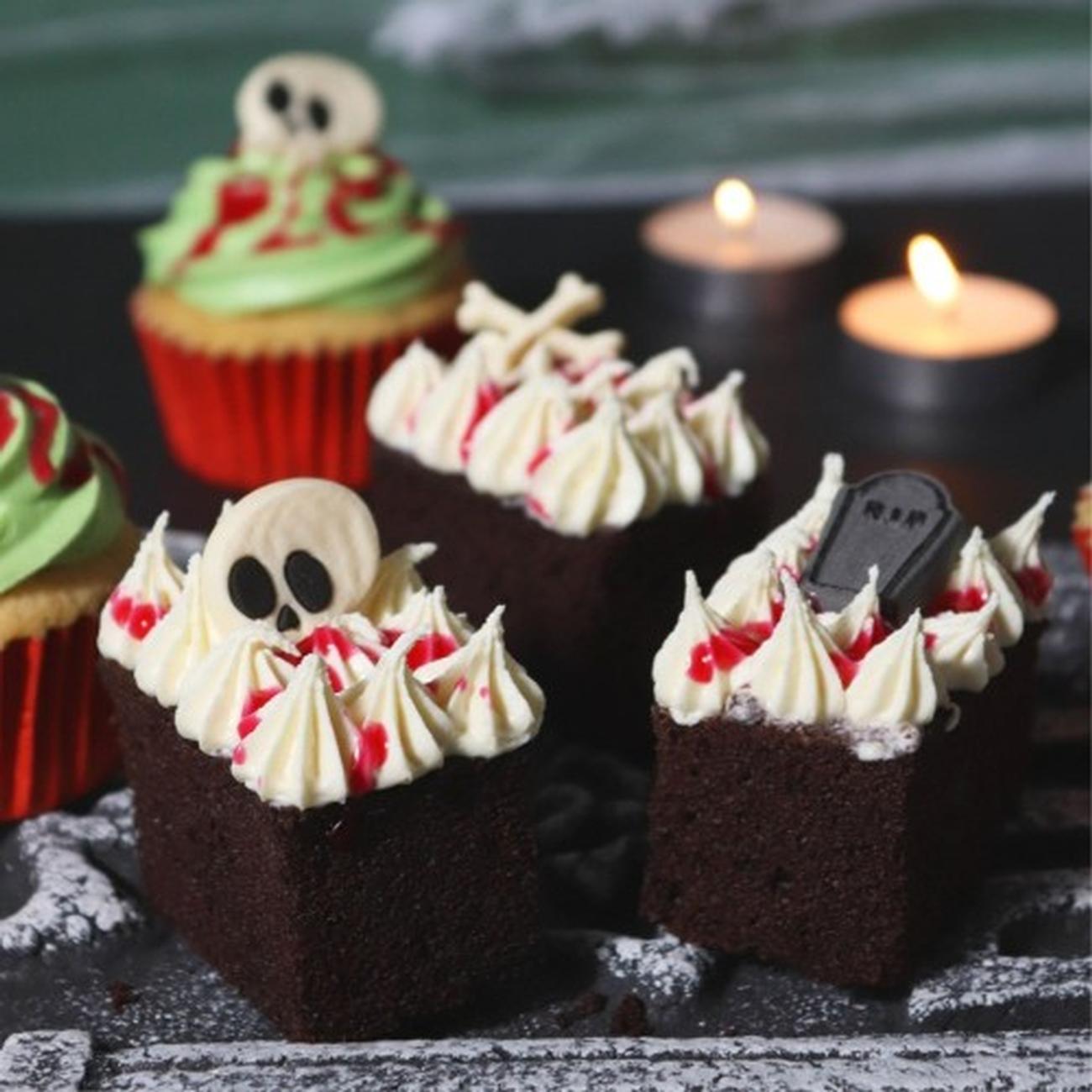pme-grisly-graveyard-halloween-cupcake-decorating-kit - PME Grisly Graveyard Halloween Cupcake Decorating Kit 