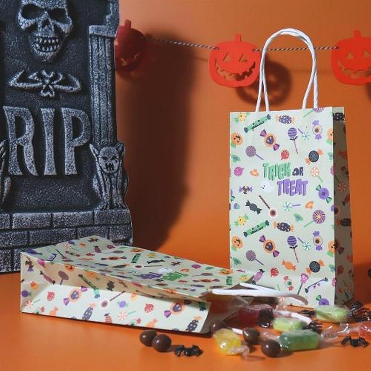 pme-halloween-paper-treat-bags-trick-or-treat - PME Trick or Treat Halloween 4 Paper Treat Bags 