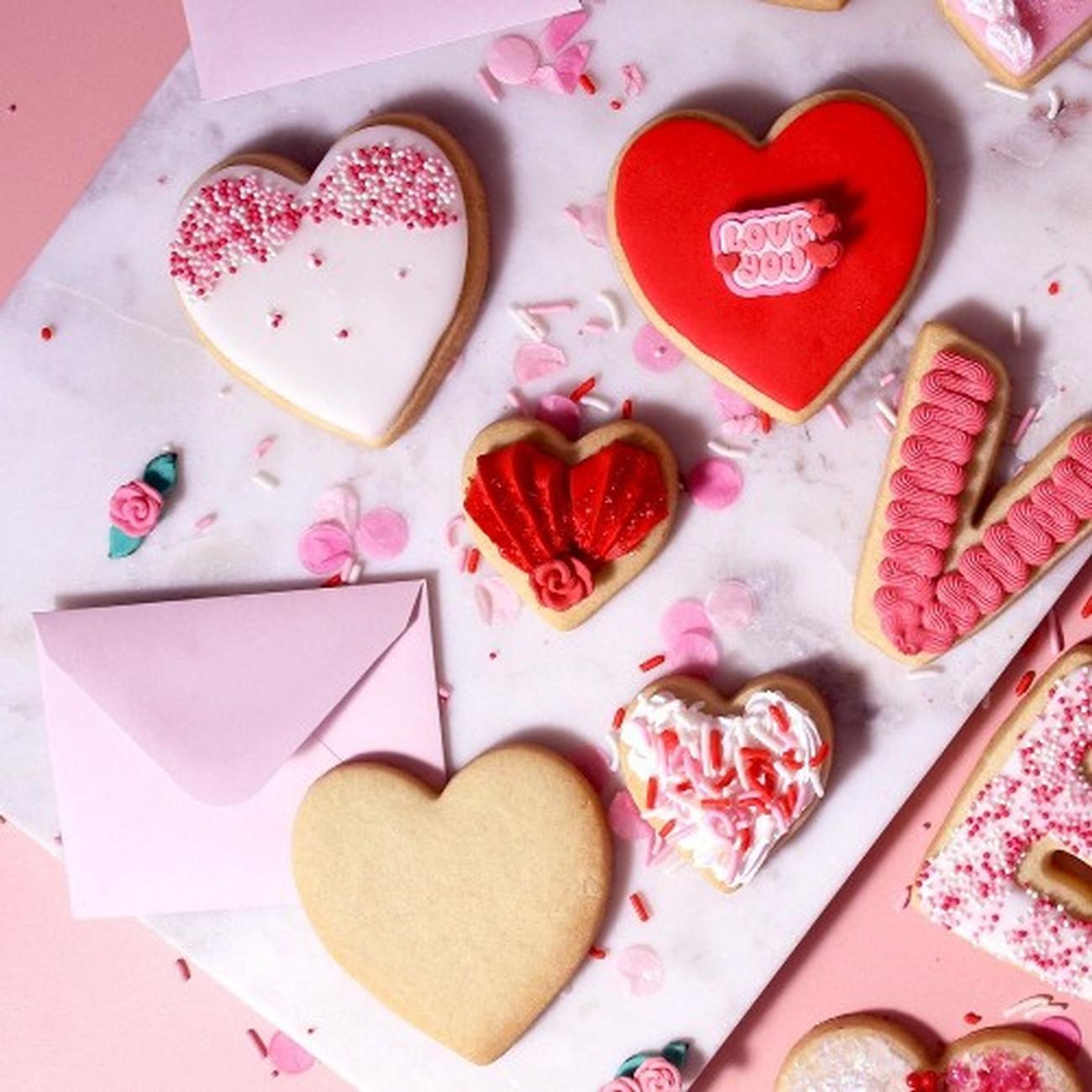 pme-valentines-cookie-cutter-set-of-3-hearts - PME Valentines Hearts Cookie Cutter Set of 3