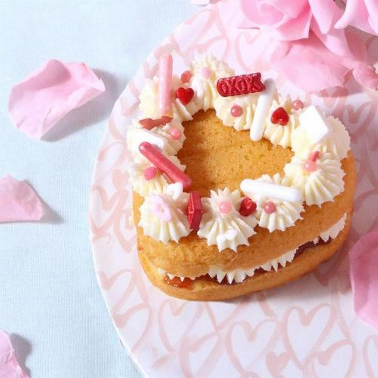 pme-valentines-out-of-the-box-sprinkles-i-love-you-60g - PME Valentines -Out of the Box- Sprinkles I Love You (60g)