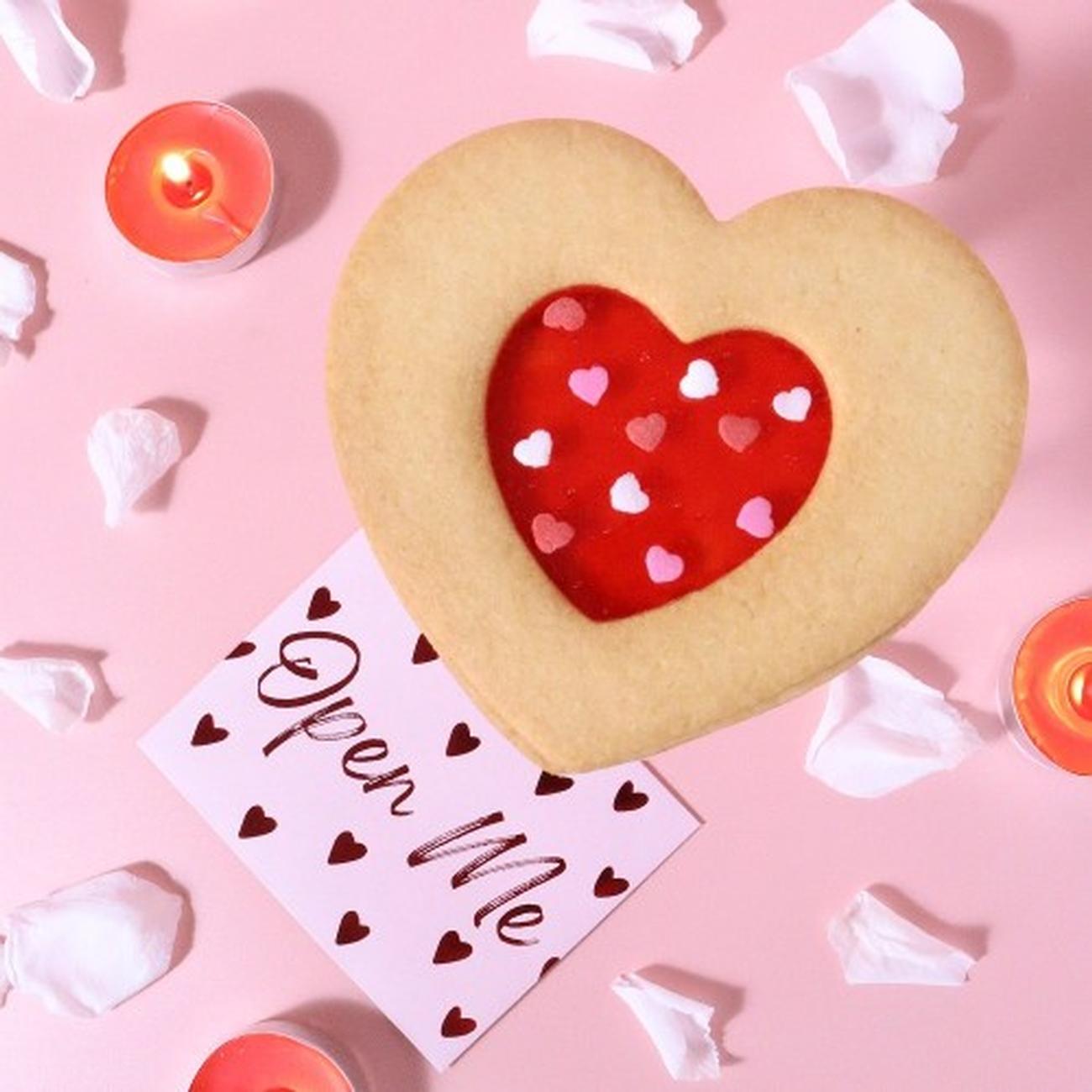 pme-valentines-sprinkles-micro-confetti-hearts - PME Valentines Sprinkles Micro Confetti Hearts 60g
