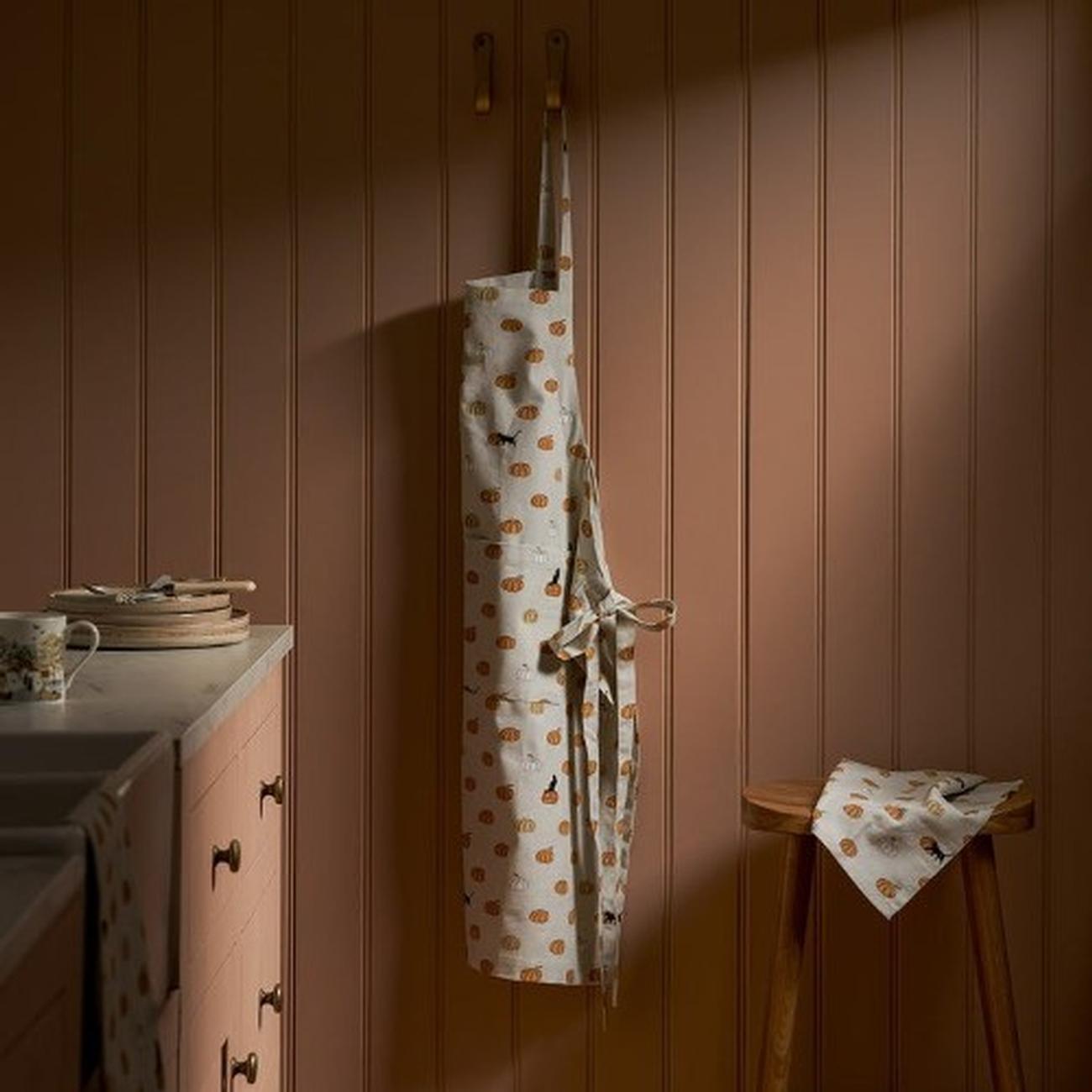 sa-adult-apron-trick-or-treat - Sophie Allport Trick Or Treat Adult Apron