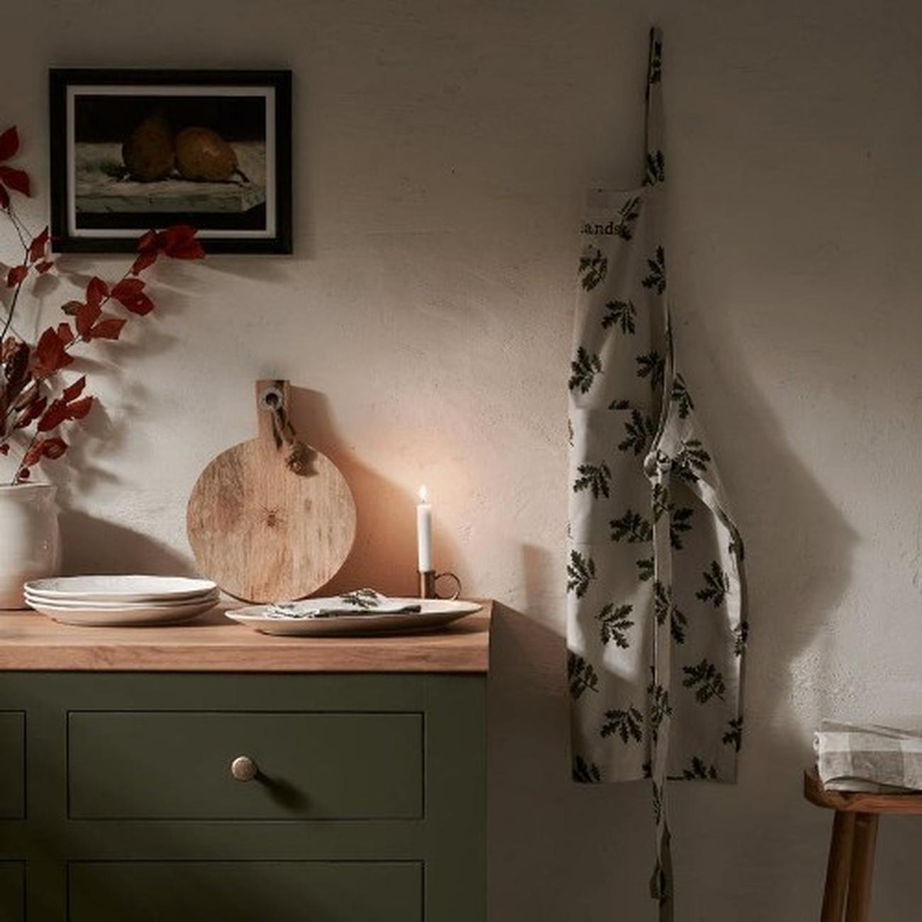 sap-acorn-and-oak-leaves-adult-apron - Sophie Allport Acorn & Oak Leaves Adult Apron
