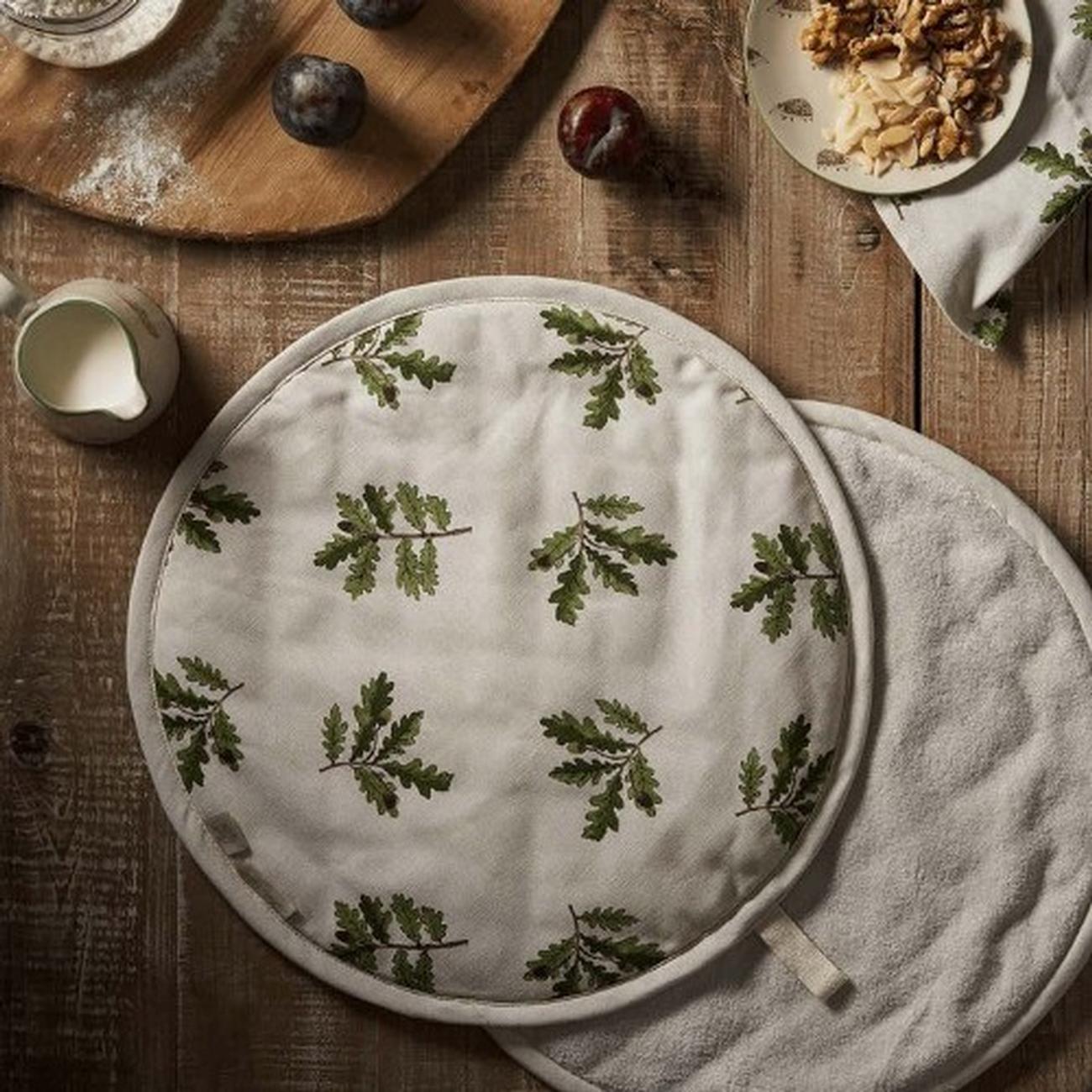 sap-acorn-and-oak-leaves-hob-cover - Sophie Allport Acorn & Oak Leaves Hob Cover