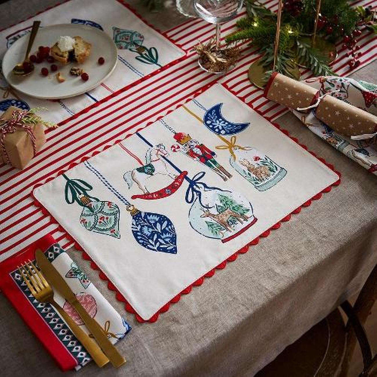 ulster-weavers-christmas-ornaments-cotton-placemats-2pk - Ulster Weavers Christmas Ornaments Cotton Placemats Pack of 2