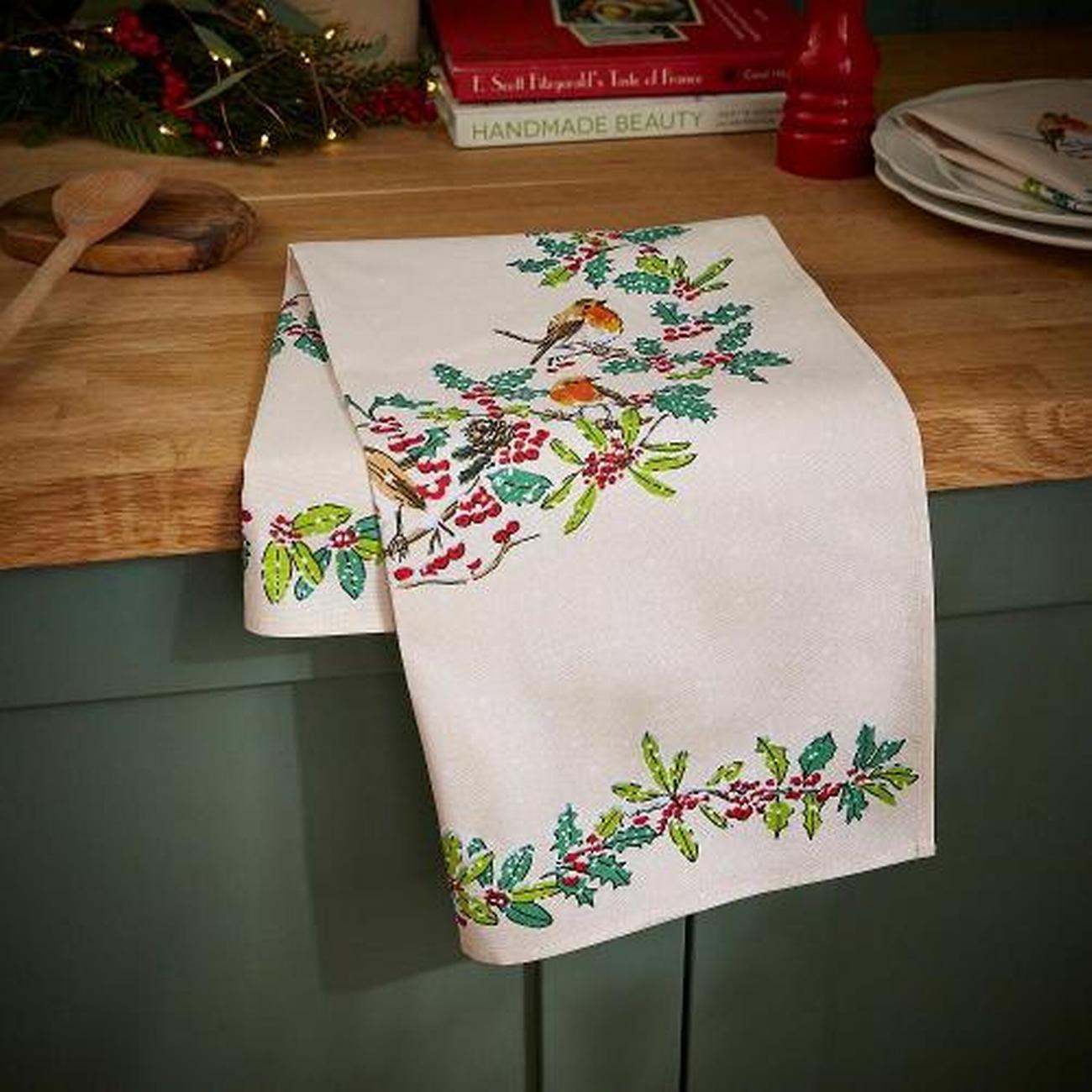 ulster-weavers-christmas-robins-green-tea-towel - Ulster Weavers Christmas Robins Green Tea Towel 