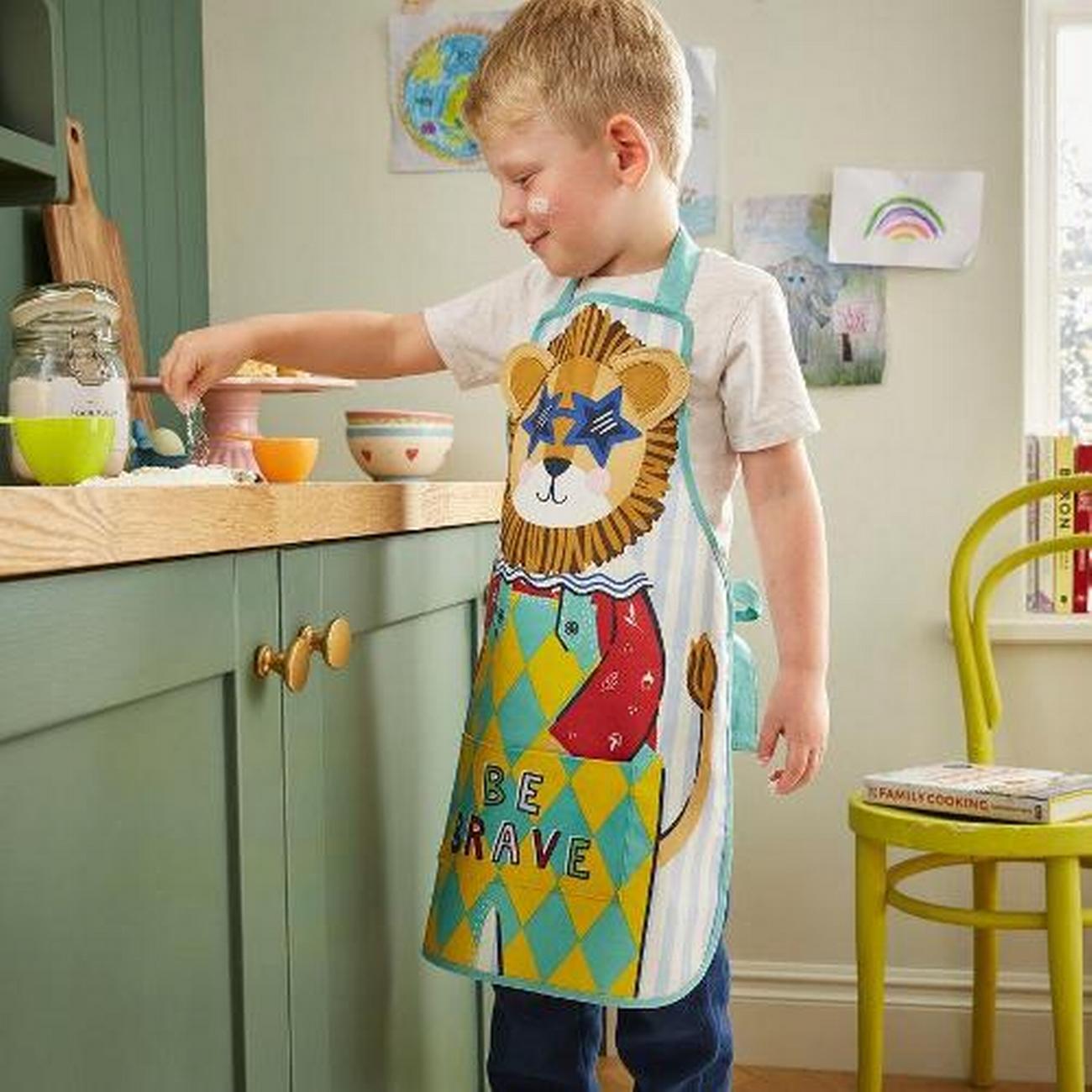 ulster-weavers-pvc-leon-lion-kids-apron - Ulster Weavers PVC Leon Lion Kids Apron
