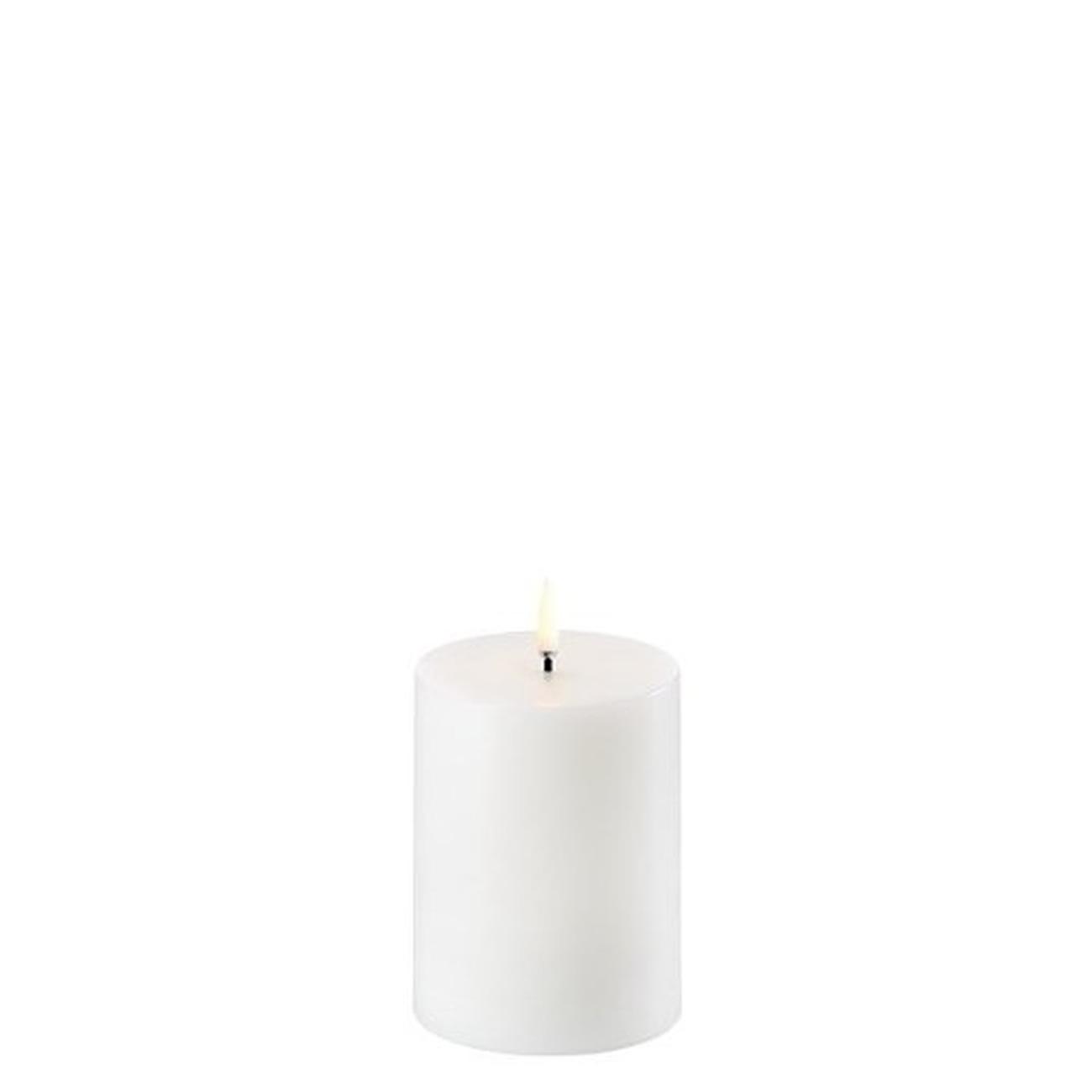 PIF012 - LED CANDLE 7.8X10CM NWHITE SMOOTH