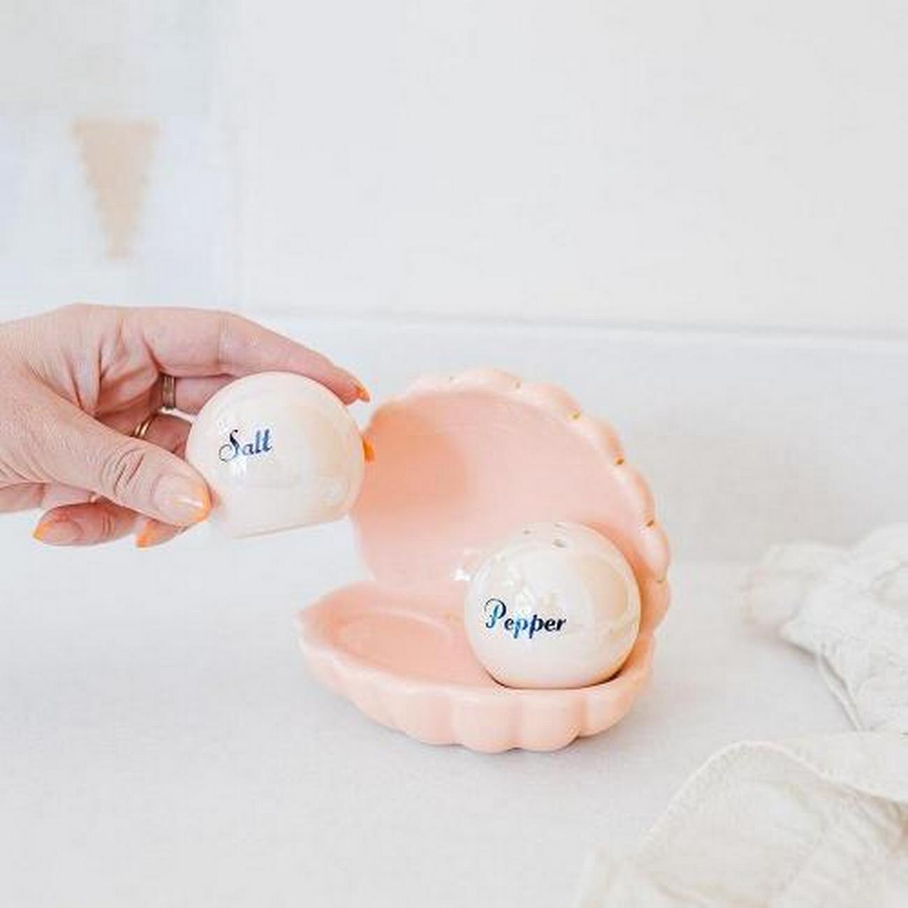 yvonne-ellen-shell-salt-and-pepper-shakers - Yvonne Ellen Shell Salt & Pepper Shakers