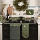 sophie-allport-festive-forest-round-hob-cover - Sophie Allport Festive Forest Circular Hob Cover