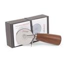 triangle-pizza-wheel-soul-walnut-wood-7cm - Triangle Pizza Cutter Soul 7cm Walnut