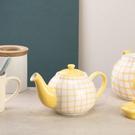 siip-gingham-pink-6-cup-teapot - SIIP Gingham Pink 6 Cup Teapot 