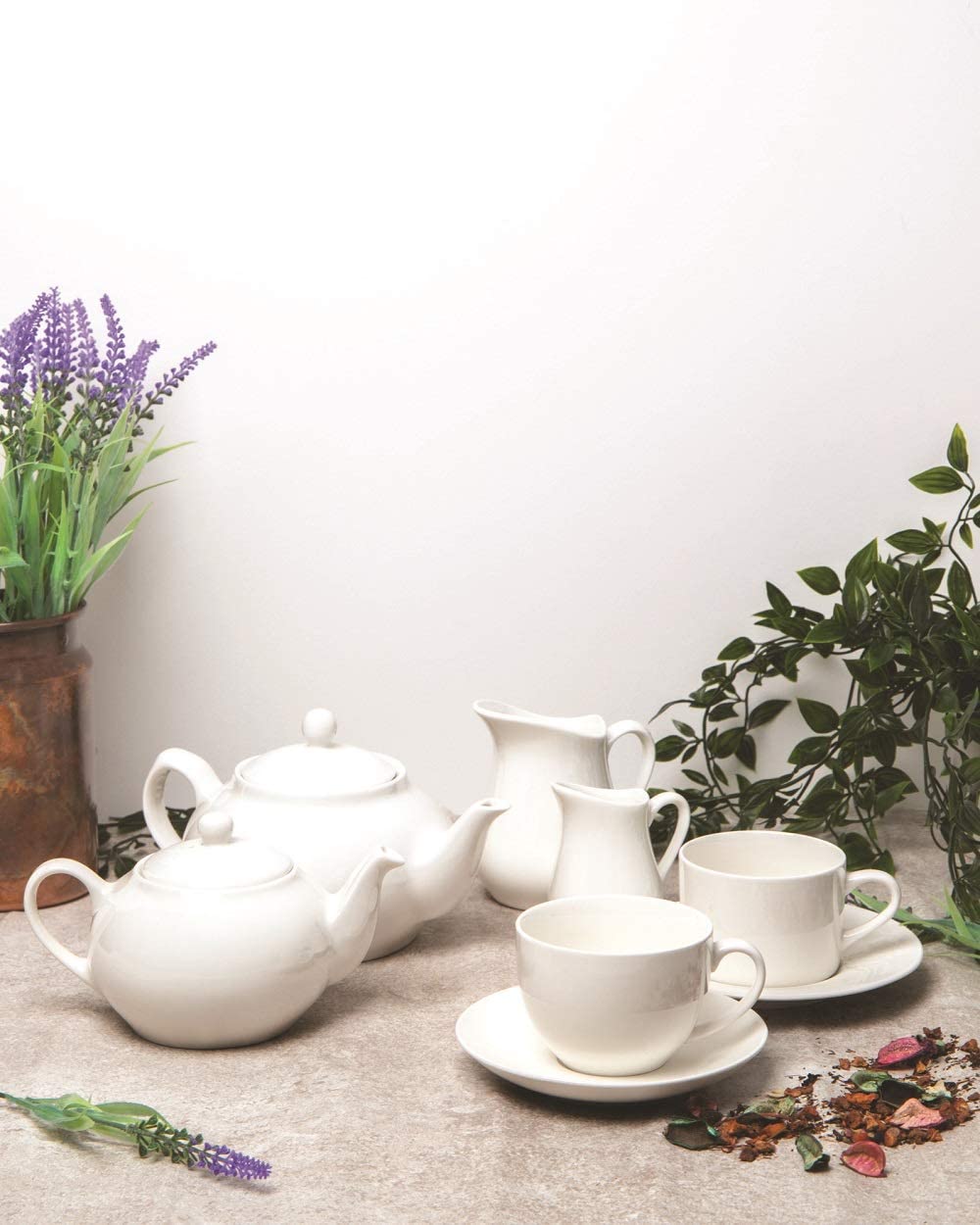 Maxwell & Williams White Basics 6 Cup Teapot