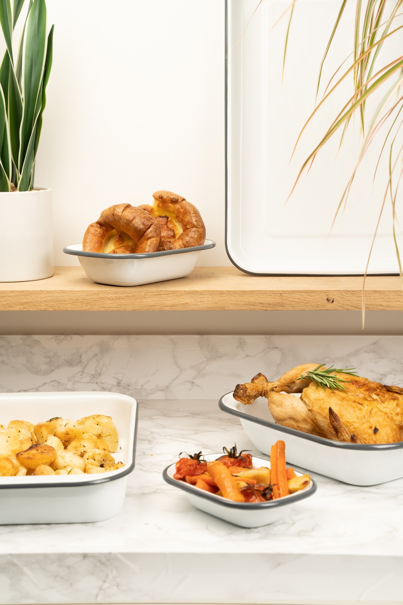 Kitchen Pantry Enamel Baking Tray 41cm