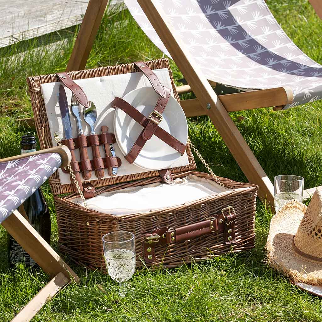 Classic Fitted Picnic Hamper Basket for 4