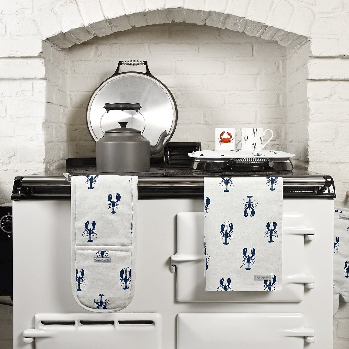 Sophie Allport Lobster Double Oven Glove