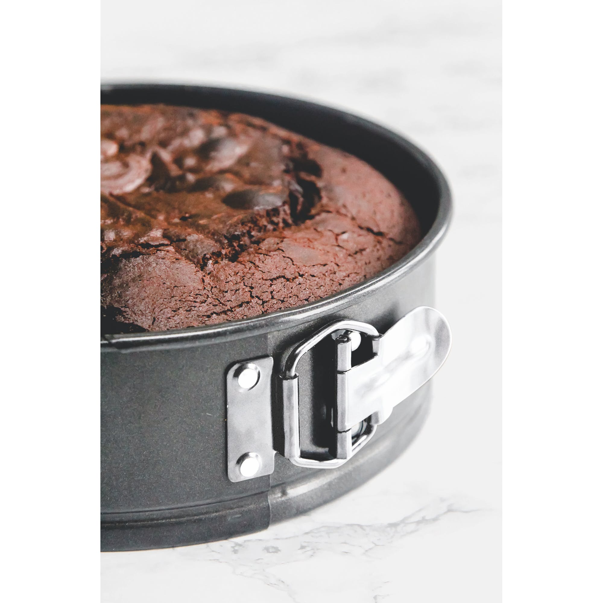 MasterClass Springform Cake Tin 18 Inch The Kitchen Whisk
