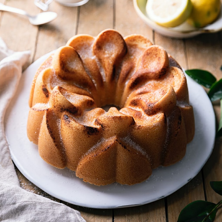 Nordic Ware Magnolia Bundt® Pan 10 Cup
