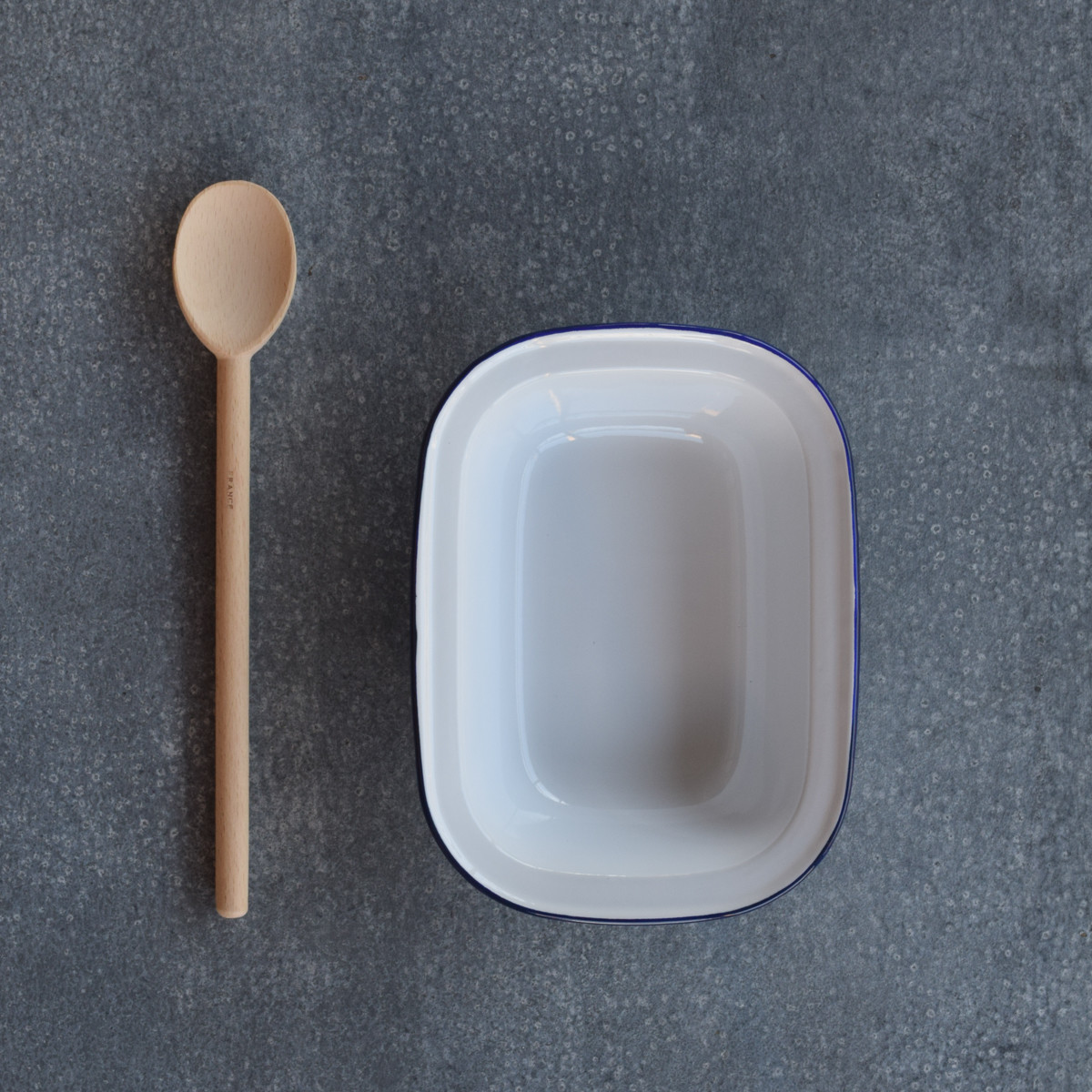 Falcon Enamel Oblong Pie Dish 32cm